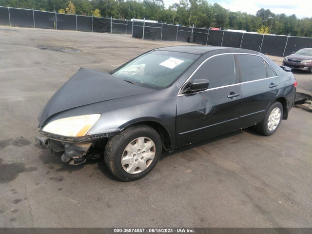 2003 HONDA ACCORD SDN LX VIN: 1HGCM56393A132240