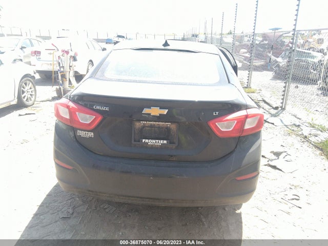Chevrolet CRUZE LT 2017 1G1BE5SM8H7242974 Image 8