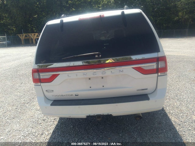 2015 Lincoln Navigator, VIN: 5LMJJ3JT6FEJ08817