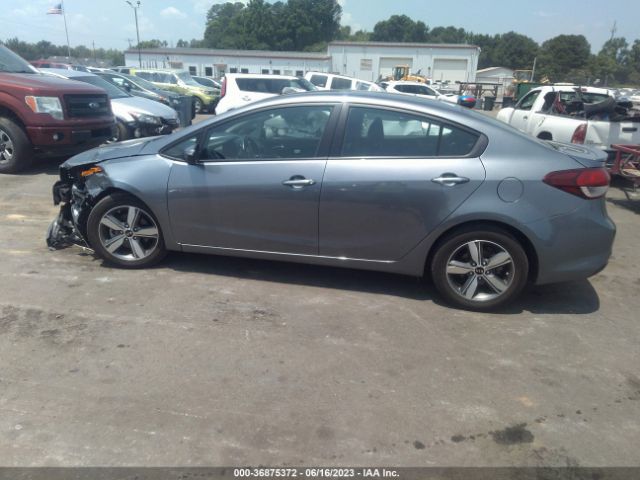 3KPFL4A78JE266489 KIA FORTE S