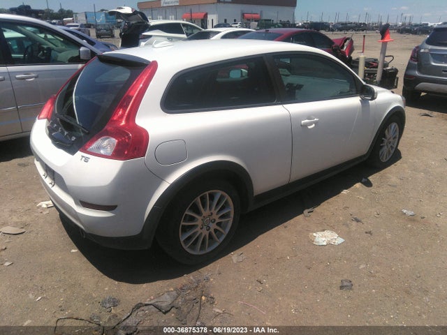 2011 VOLVO C30 VIN: YV1672MK6B2242841