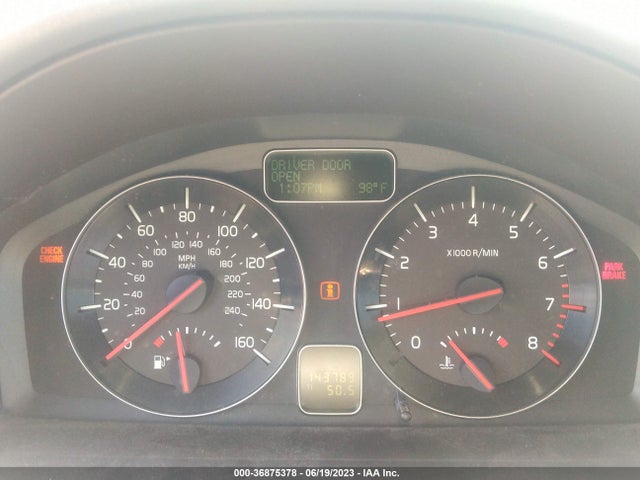 2011 VOLVO C30 VIN: YV1672MK6B2242841