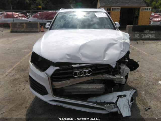 WA1GCCFS7HR008985 Audi Q3 Prestige