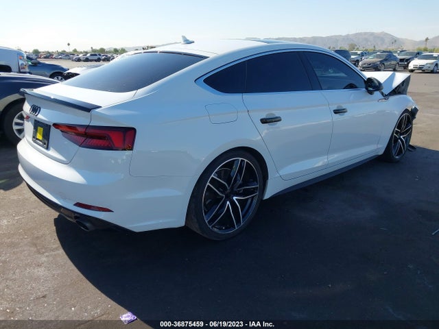 WAUDNCF51JA067304 Audi A5 Sportback Premium
