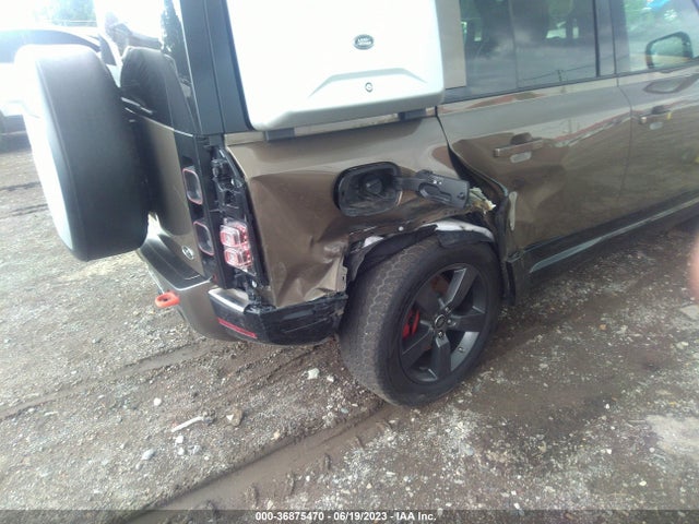 2021 Land Rover Defender, VIN: SALEX7RUXM2035437