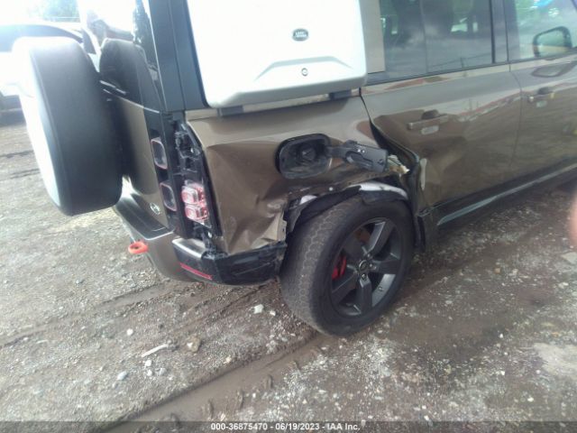 SALEX7RUXM2035437 Land Rover Defender X