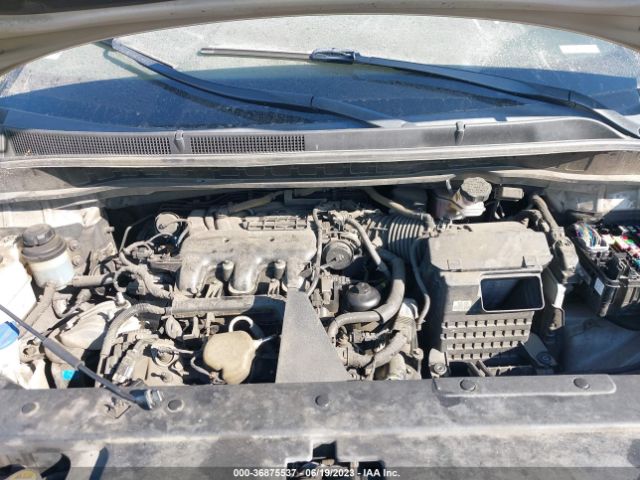KNDMB5C18F6045237 KIA SEDONA LX