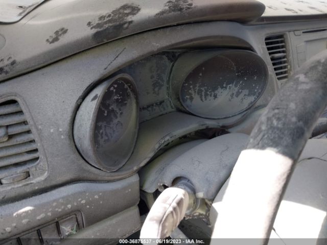 KNDMB5C18F6045237 KIA SEDONA LX