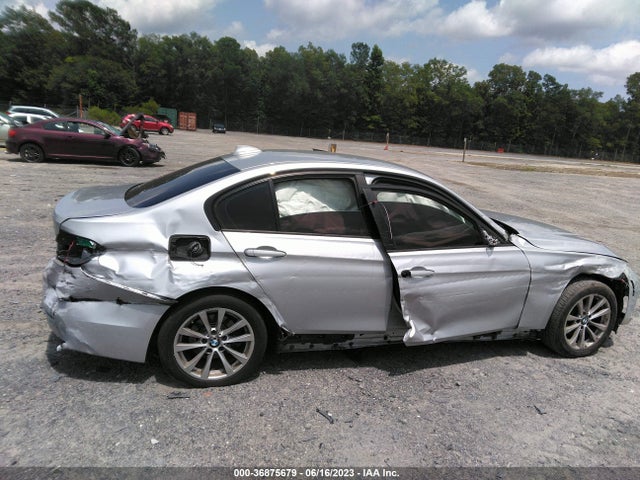 WBA8E1G51JNU91921 BMW 3 Series 320i