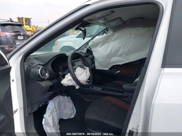 3N1CP5DV1ML559015 Nissan KICKS SR