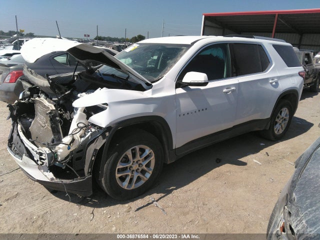 Chevrolet Traverse Lt Cloth 2018 1GNERGKW3JJ186898 Image 2
