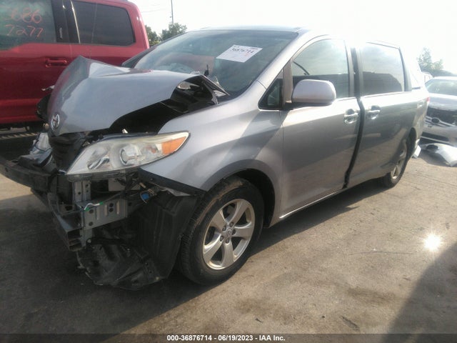 2012 TOYOTA SIENNA LE VIN: 5TDKK3DC2CS233114
