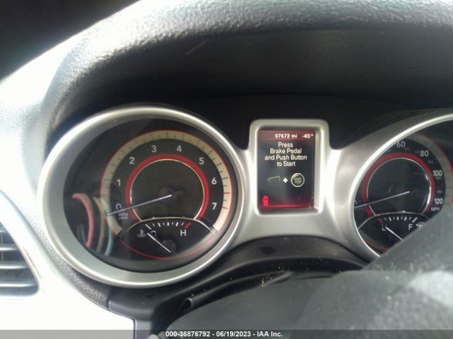 3C4PDCAB9JT518228 Dodge JOURNEY SE