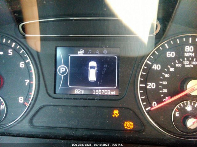 5XYPG4A39HG213853 KIA SORENTO LX