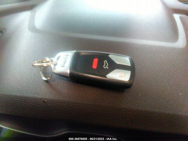 WA1LAAF77HD027294 Audi Q7 Premium Plus