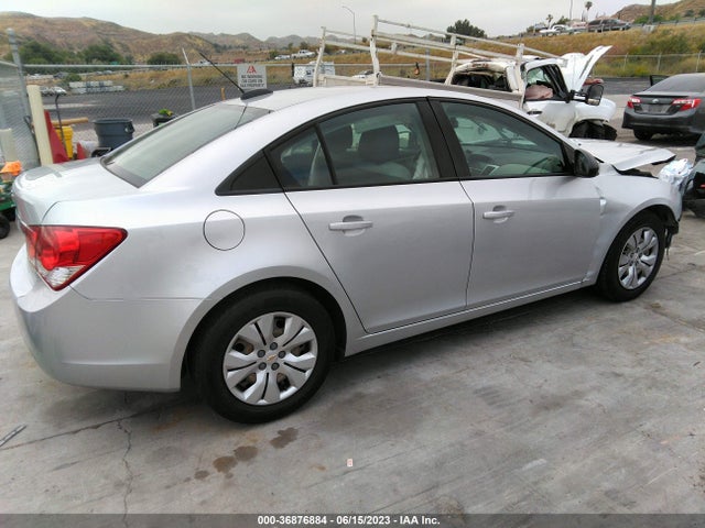 Chevrolet Cruze Limited Ls 2016 1G1PC5SG6G7157930 Image 6