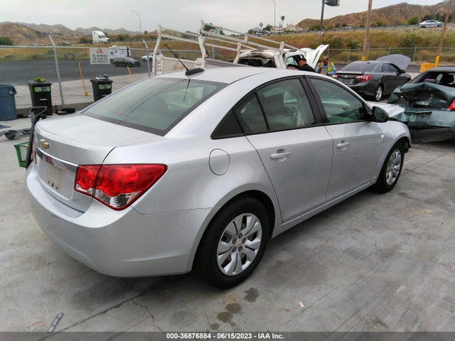 Chevrolet Cruze Limited Ls 2016 1G1PC5SG6G7157930 Image 11