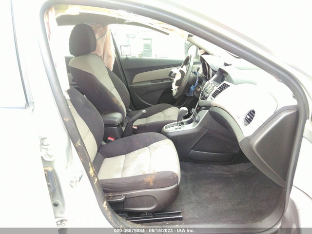 Chevrolet Cruze Limited Ls 2016 1G1PC5SG6G7157930 Image 12