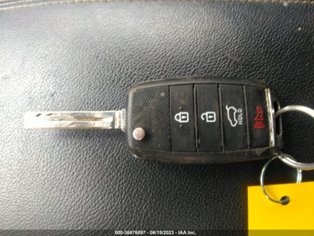 KNDPMCAC7L7802232 KIA Sportage Lx