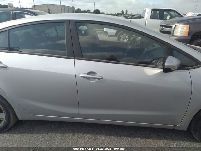 KIA FORTE LX 2018 3KPFL4A75JE211725 Image 13