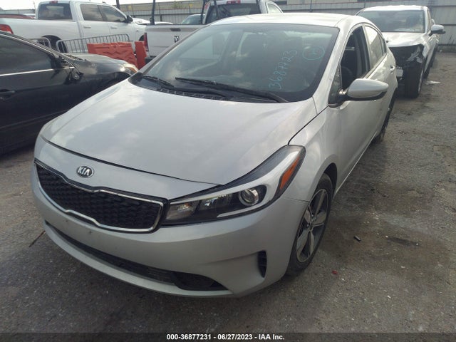 KIA FORTE LX 2018 3KPFL4A75JE211725 Image 2