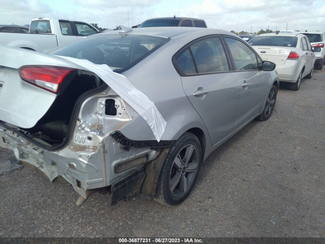 KIA FORTE LX 2018 3KPFL4A75JE211725 Image 4