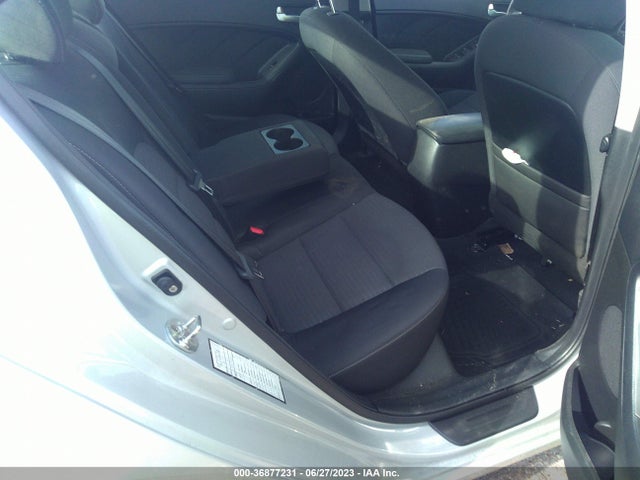 KIA FORTE LX 2018 3KPFL4A75JE211725 Image 8