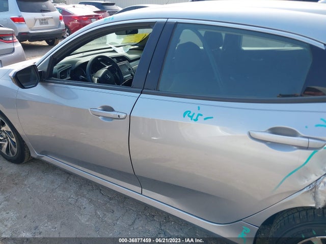Honda Civic Hatchback Lx 2018 SHHFK7H29JU238028 Image 14