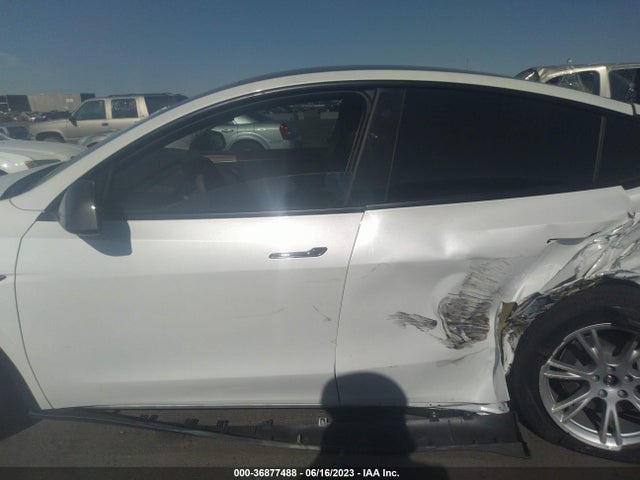 7SAYGDEEXPA105571 Tesla Model Y Long Range