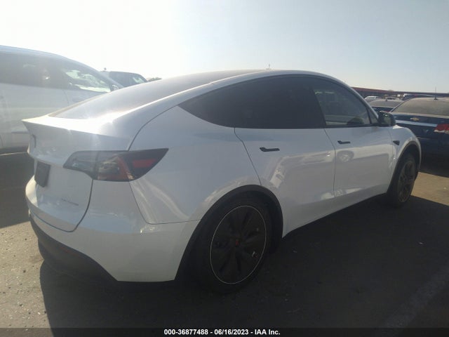 7SAYGDEEXPA105571 Tesla Model Y Long Range