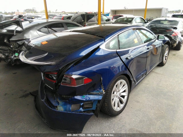 Tesla Model S 60/75 2017 5YJSA1E13HF214863 Image 4