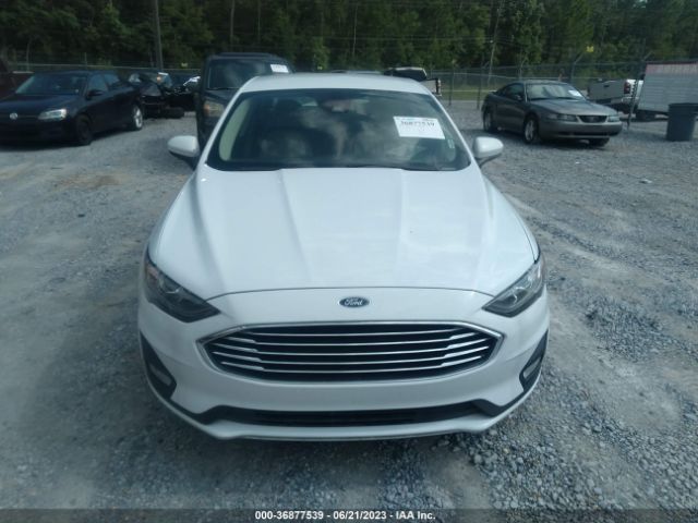 3FA6P0HDXKR238590 Ford FUSION SE