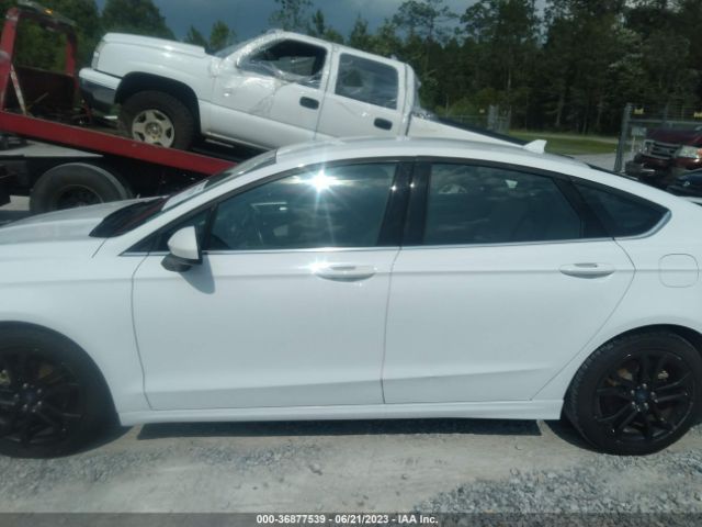 3FA6P0HDXKR238590 Ford FUSION SE