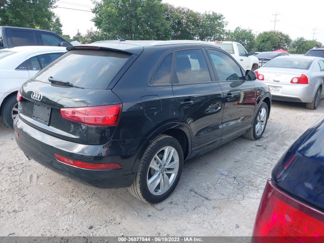 WA1BCCFS8JR030770 Audi Q3 Sport Premium