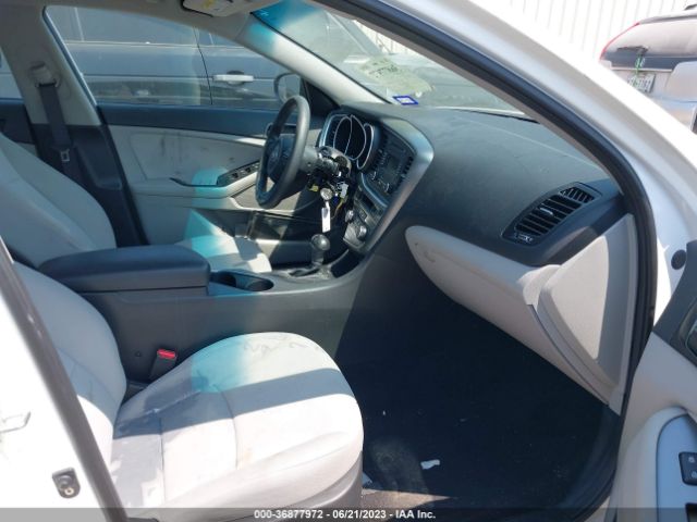 KNAGM4A76F5652653 KIA Optima Lx