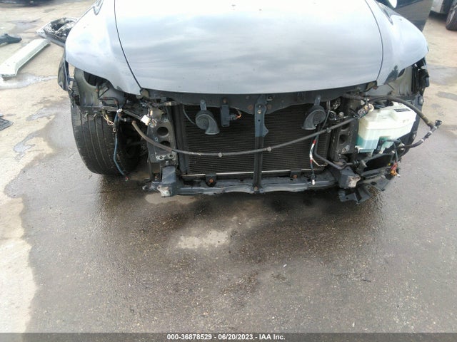 2009 LEXUS LS 460 VIN: JTHBL46F195088221