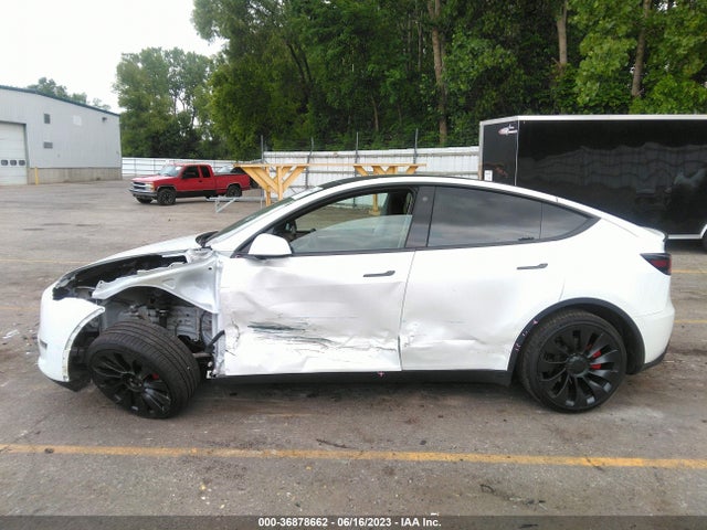 2022 TESLA MODEL Y PERFORMANCE VIN: 7SAYGDEF9NF543488