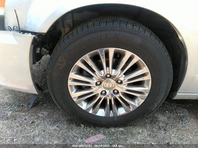 2011 CHRYSLER TOWN & COUNTRY LIMITED VIN: 2A4RR6DG1BR764191