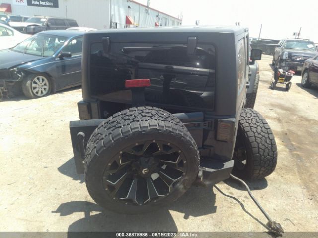 1C4BJWDG0HL713247 Jeep Wrangler Unlimited Sport