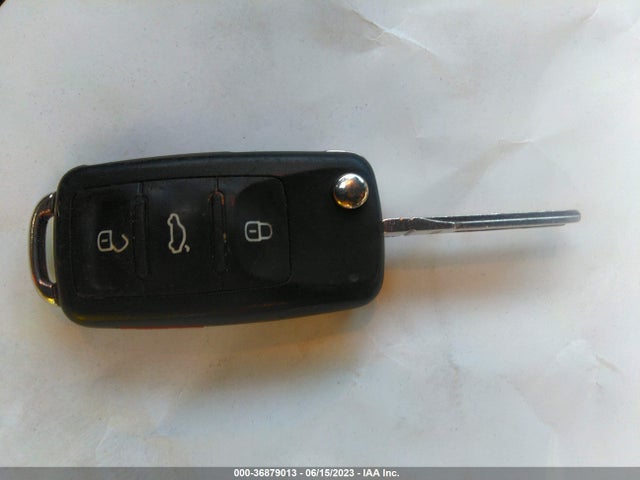 3VW4T7AJXEM216612 Volkswagen Jetta Sedan Gli