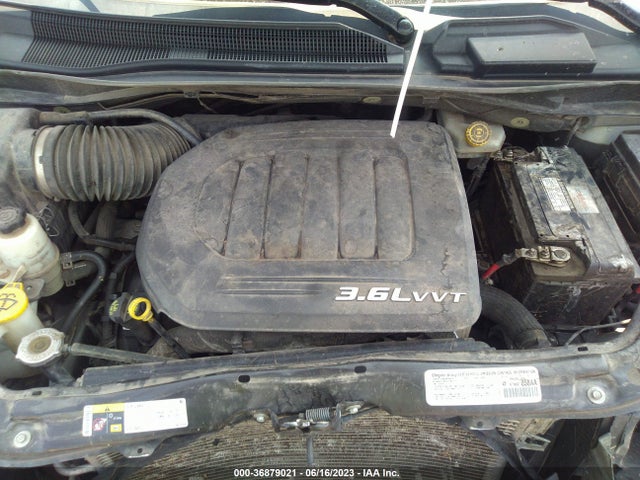 2C4RC1GG5ER164526 Chrysler Town & Country Limited