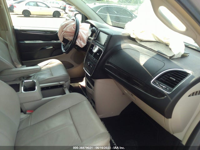 2C4RC1GG5ER164526 Chrysler Town & Country Limited