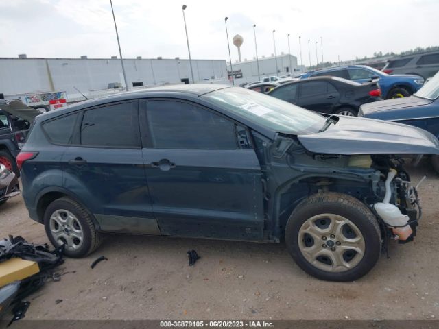 1FMCU0F75KUA17888 Ford ESCAPE S