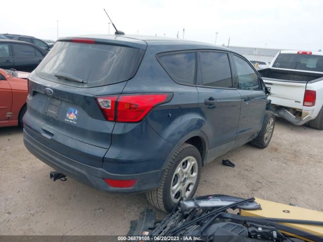 1FMCU0F75KUA17888 Ford ESCAPE S