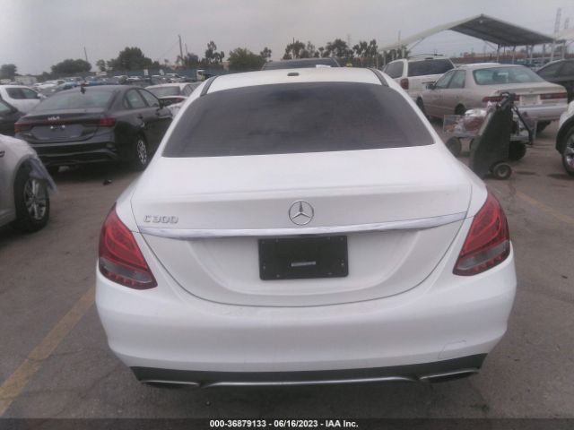 55SWF4JB5JU280421 Mercedes-Benz C-class C 300