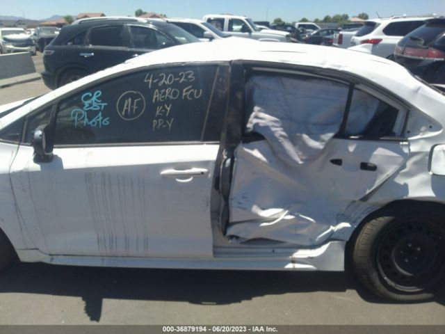 JTDEPRAE1LJ085932 Toyota COROLLA LE