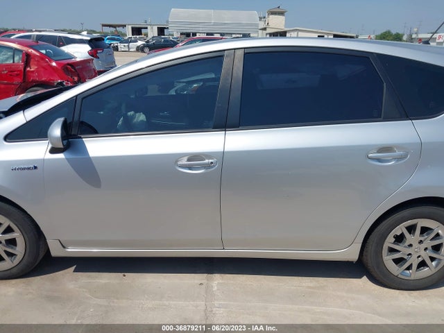 Toyota Prius V Two/five/three/four 2015 JTDZN3EU5FJ040129 Image 14