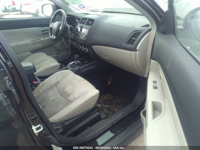 JA4AR3AU8HZ042737 Mitsubishi Outlander Sport 2.0