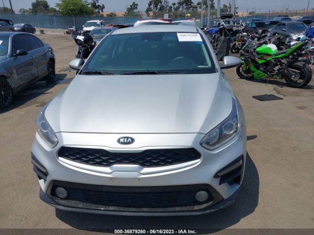 3KPF24AD4ME268706 KIA Forte Lxs