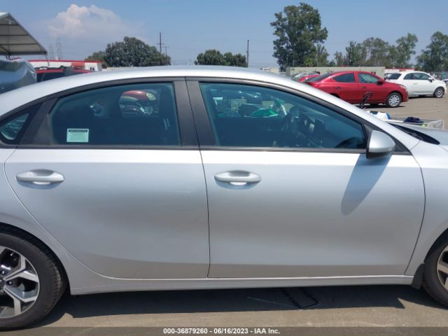 3KPF24AD4ME268706 KIA Forte Lxs